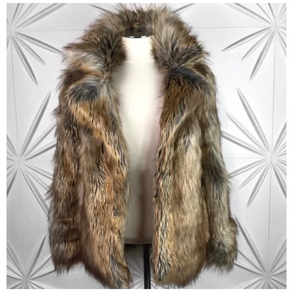 Bebe Faux Fur Coat Mob Wife Carrie Bradshaw Coat 🕶️.💋